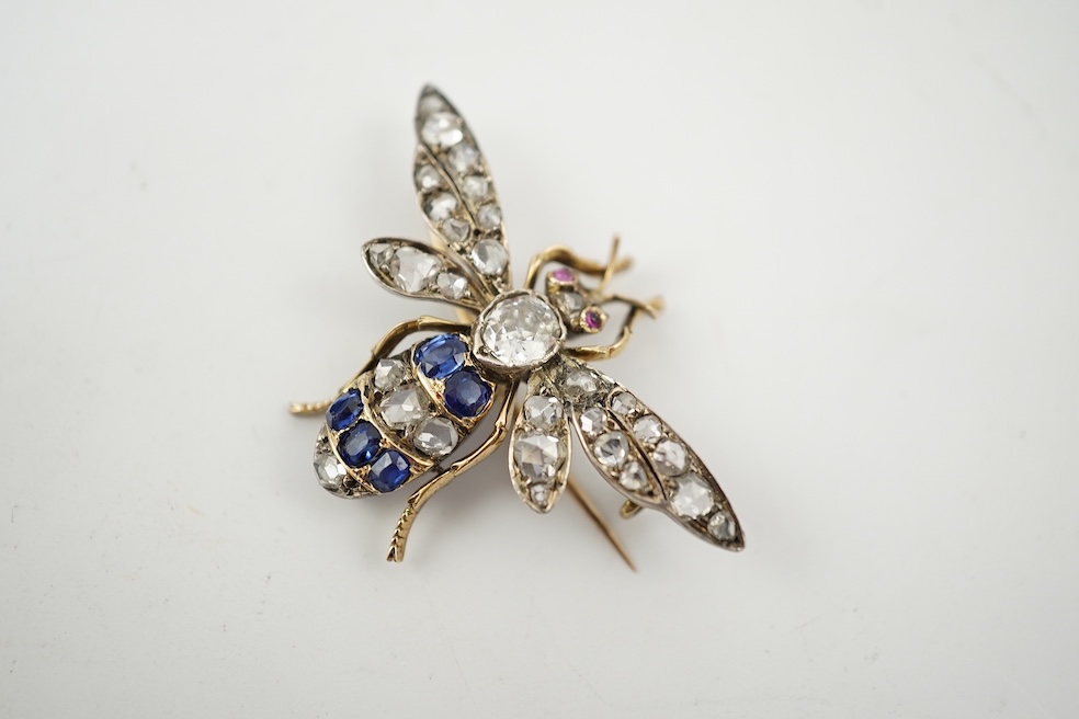 A Victorian sapphire and diamond brooch, late 19th century